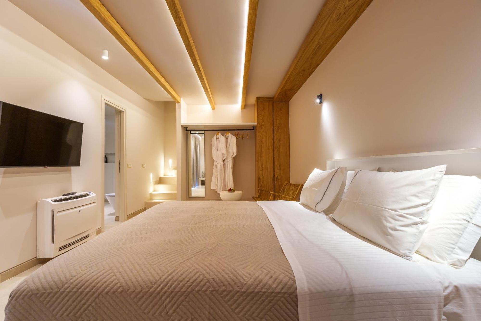 Villa Halo Santorini - Living Experience *
