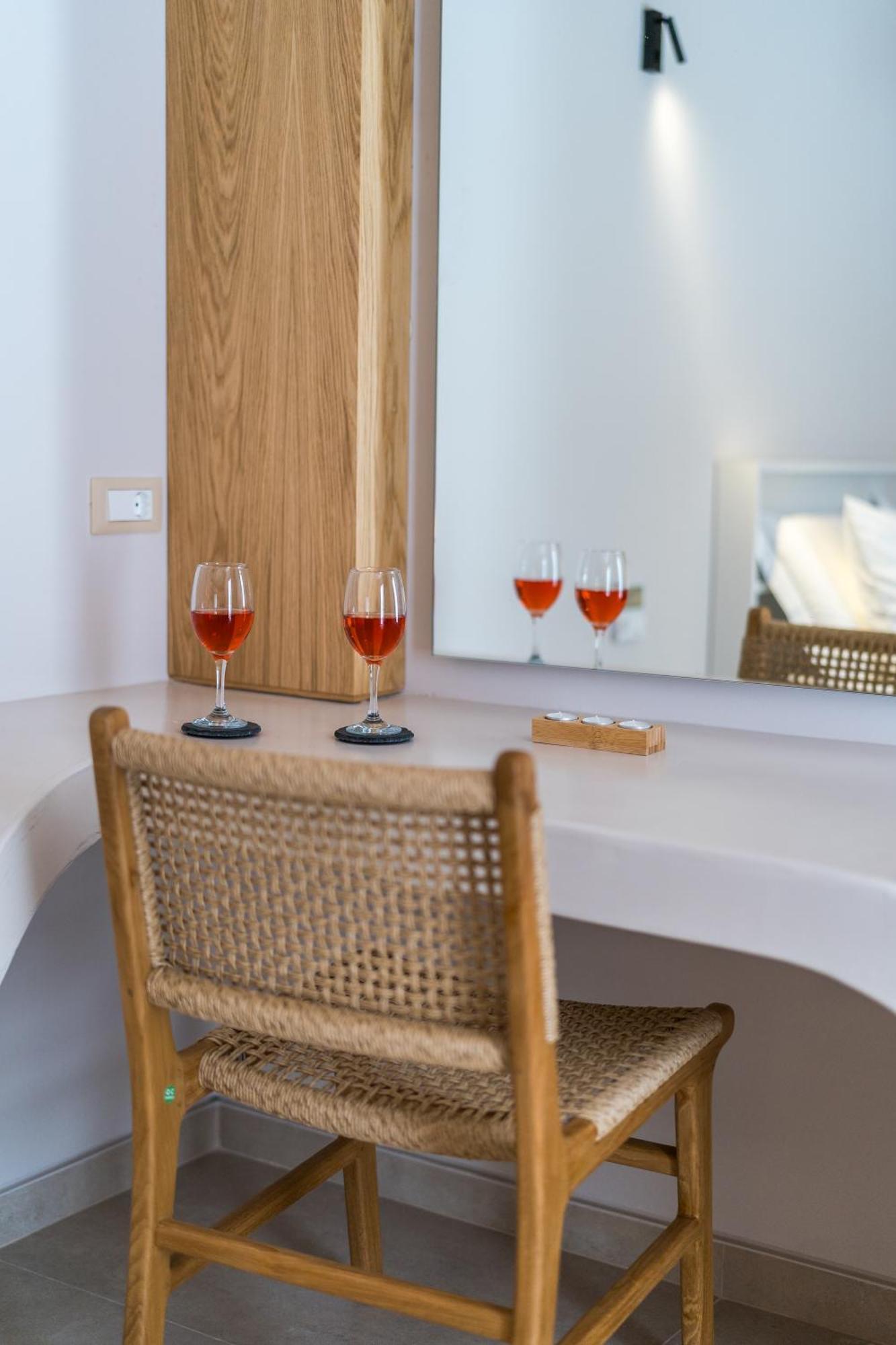 Villa Halo Santorini - Living Experience Karterados (Santorini)