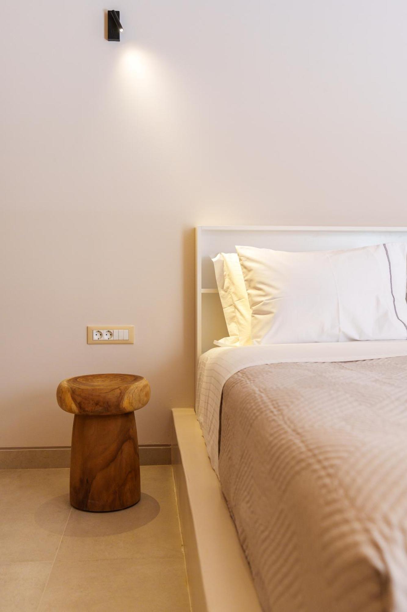 Halo Santorini - Living Experience