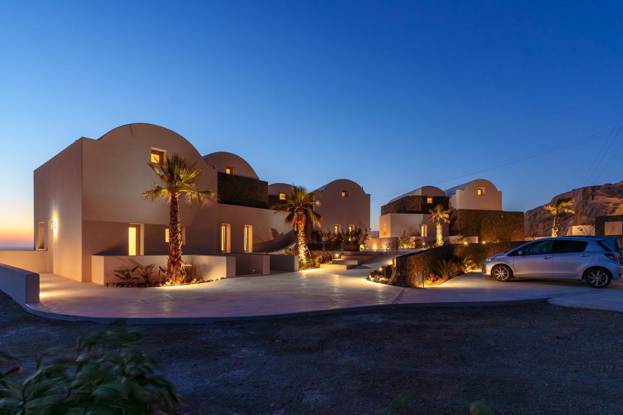 Halo Santorini - Living Experience Villa *