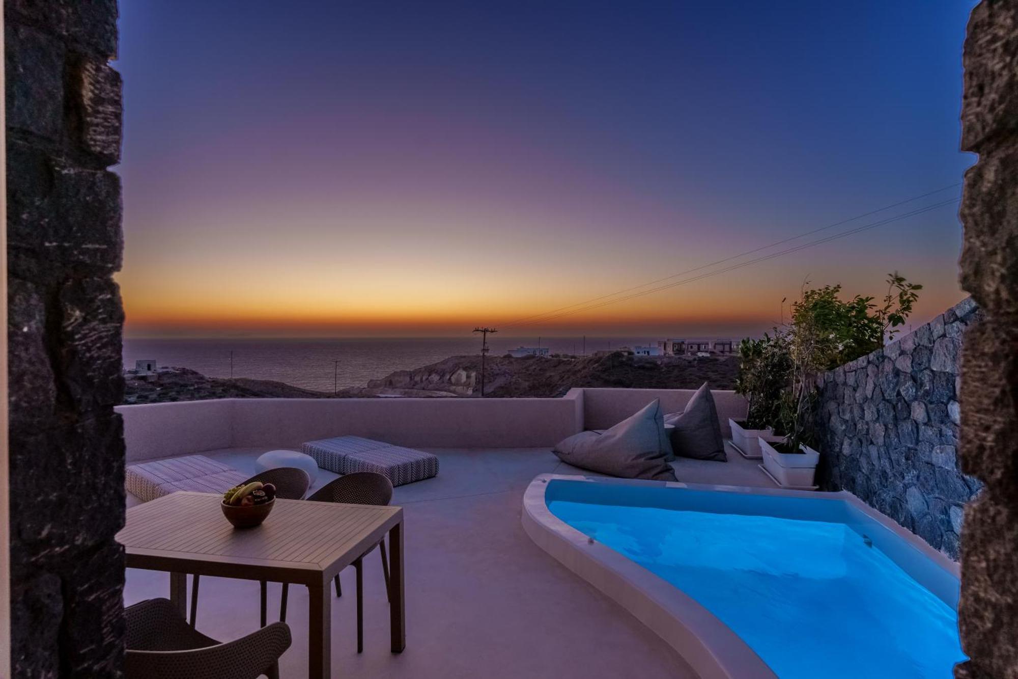 Halo Santorini - Living Experience * Karterados (Santorini)