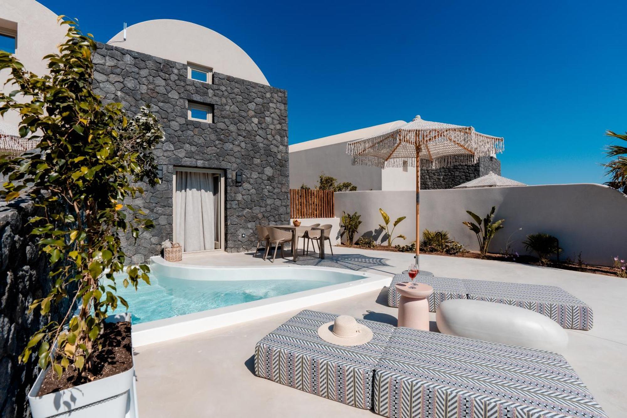Villa Halo Santorini - Living Experience