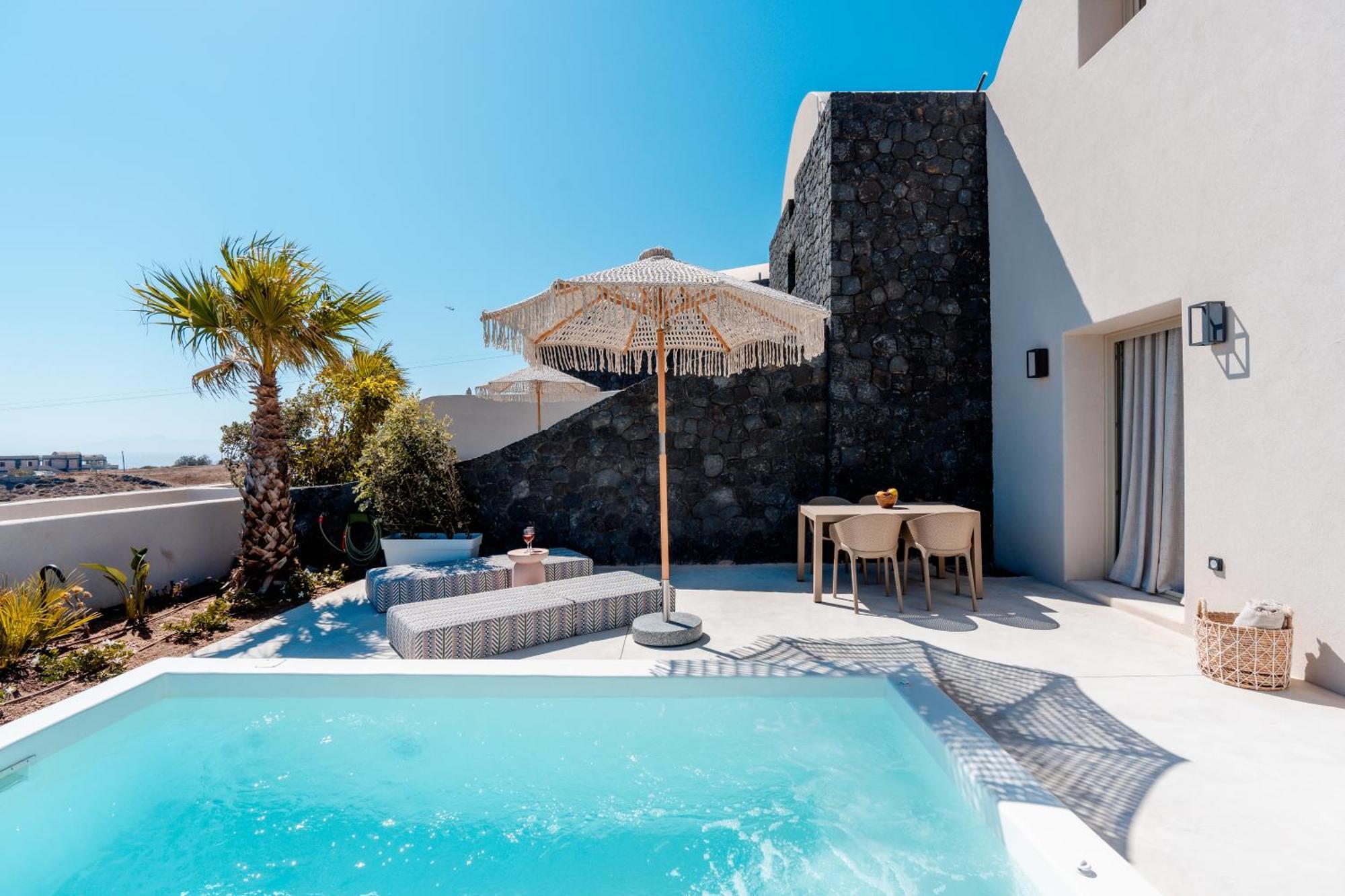 Halo Santorini - Living Experience Karterados (Santorini)